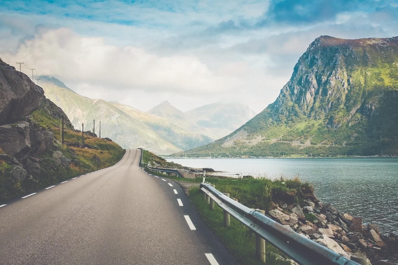 Cover Image for The four commandments of hitchhiking