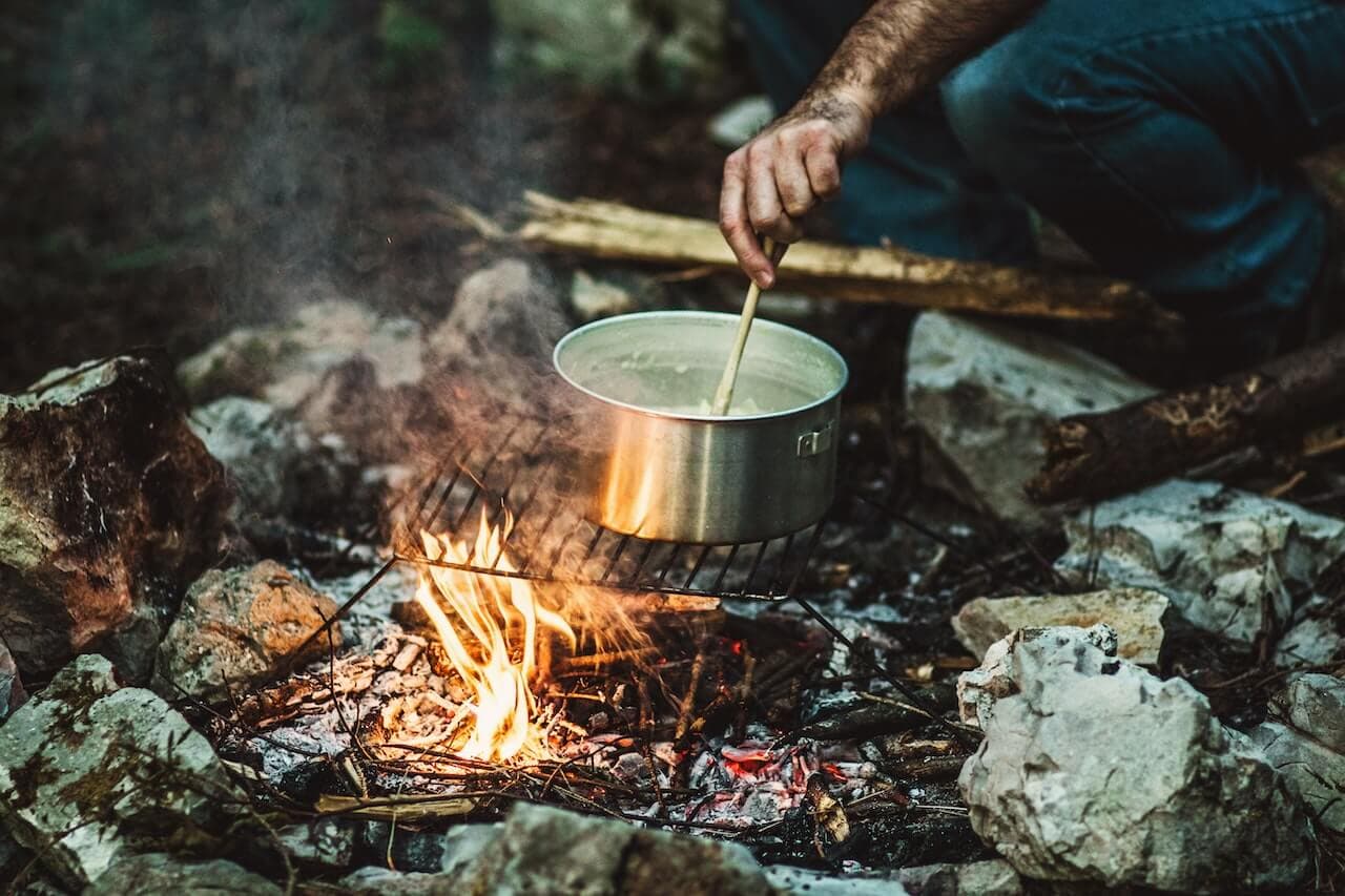 Cover Image for Eating on the road